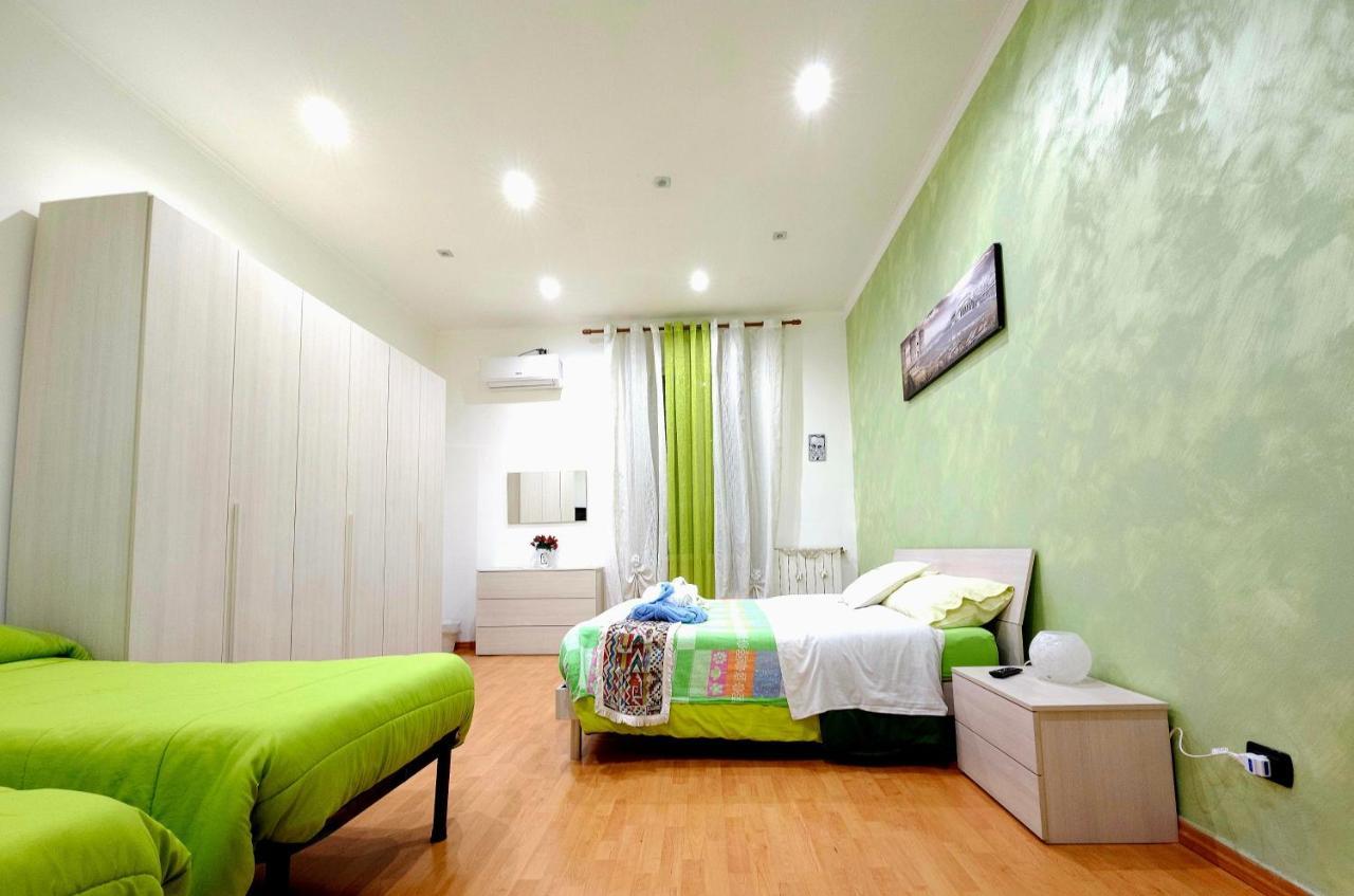 Promised Land Napoli Apartment ภายนอก รูปภาพ