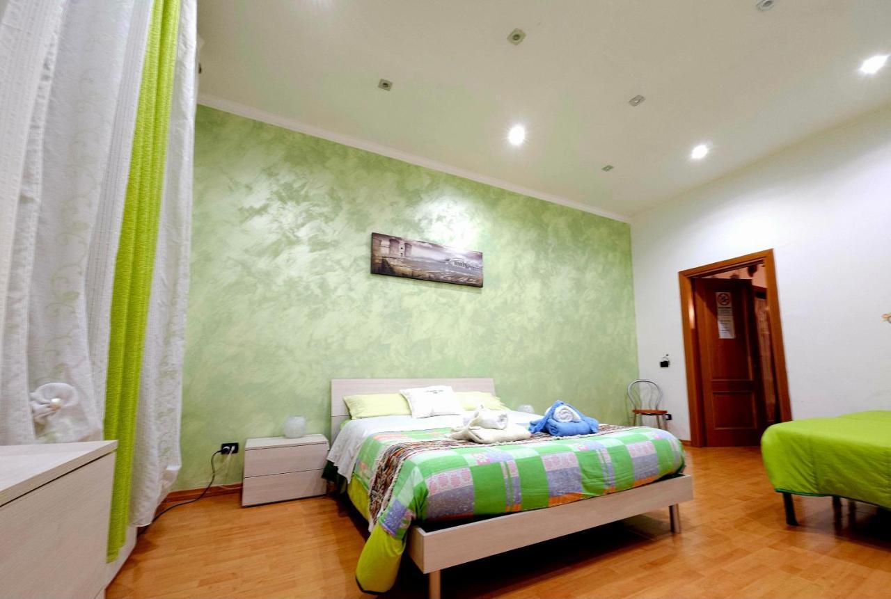 Promised Land Napoli Apartment ภายนอก รูปภาพ