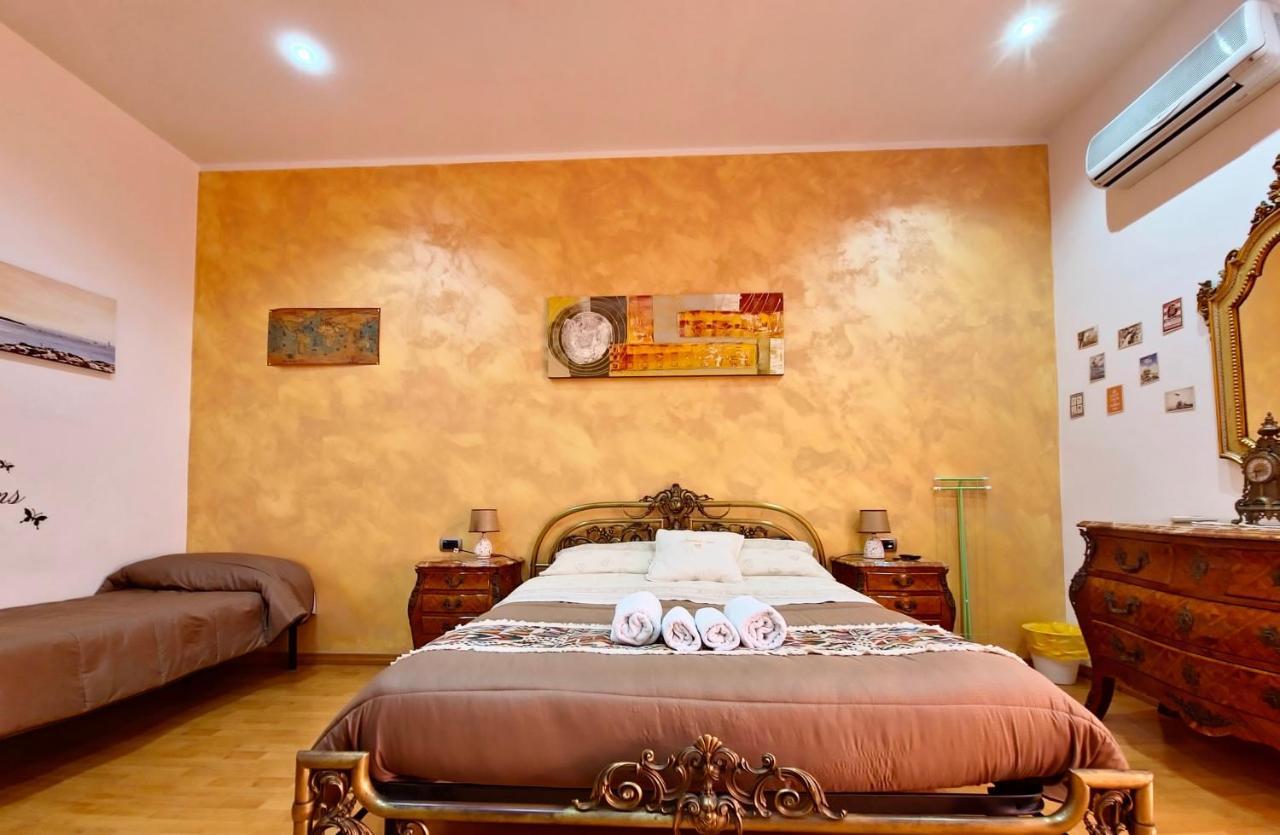 Promised Land Napoli Apartment ภายนอก รูปภาพ